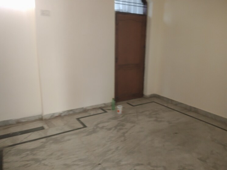 Room, sector 46 2 Bedroom 108 Sq.Yd. Independent House In Sector 46 Faridabad 8532082