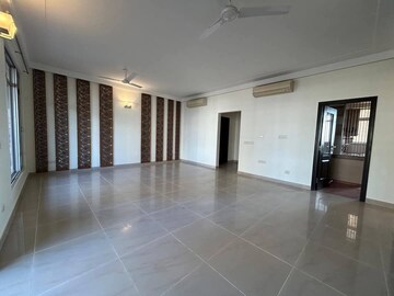 Living Room in 3 BHK Apartment at Emaar MGF Emerald Hills, Sector 65 – for Rent