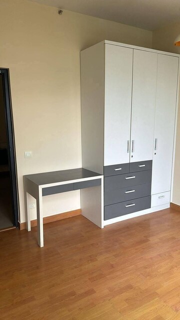 Bedroom in 3 BHK Apartment at Emaar MGF Emerald Hills, Sector 65 – for Rent