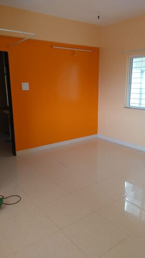 Room in 2 BHK Apartment at Manik Moti, Satara Road – for Sale