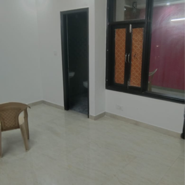 Room in 1 BHK Builder Floor at Saket – for Rent