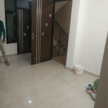 Room in 1 BHK Builder Floor at Saket – for Rent