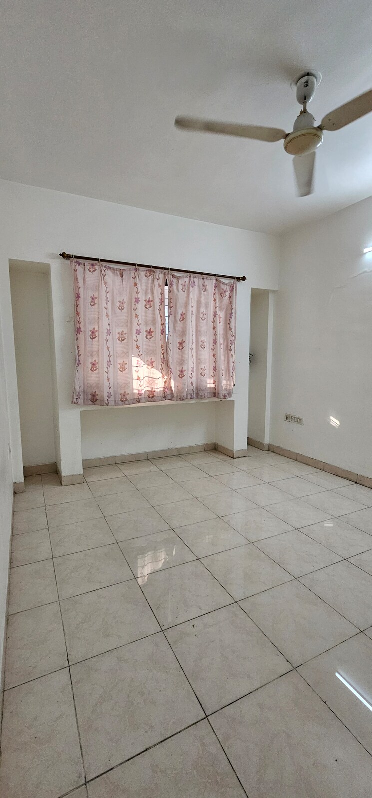 Room, wonder-city 3 Bedroom 1200 Sq.Ft. Apartment In Katraj Pune 8532269