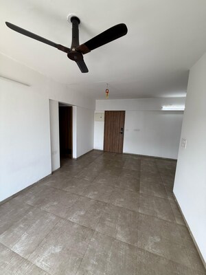 Room in 2 BHK Apartment at Solitaire Premier Tower, Bibwewadi – for Sale