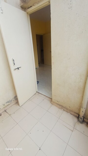 Room in 2 BHK Apartment at New Front Purple Castle, Bibwewadi – for Rent