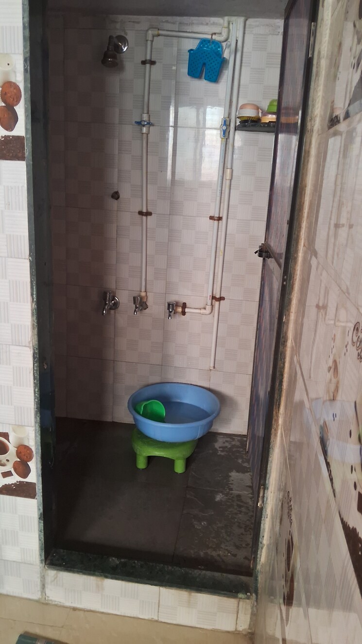 Attached Bathroom, kopar khairane sector 2 1 RK 450 Sq.Ft. Independent House In Kopar Khairane Sector 2 Navi Mumbai 8532337