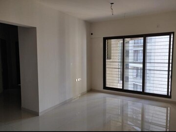 Room in 2 BHK Apartment at Acme Ozone, Manpada – for Rent