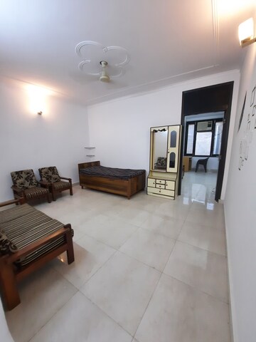 Bedroom in 1 BHK Builder Floor at Malviya Nagar – for Rent