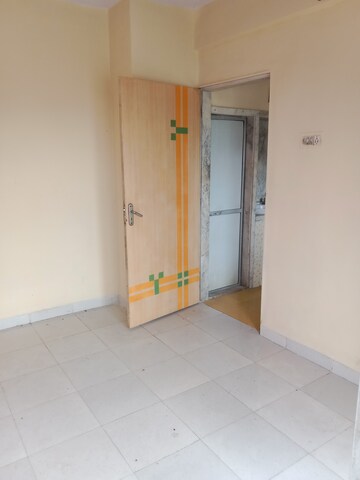 1 BHK Apartment For Rent in Rashmi Star City, Naigaon East