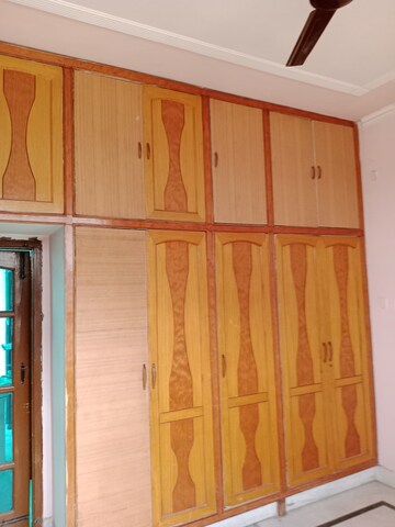 Bedroom in 2 BHK Builder Floor at Sector 18 – for Rent
