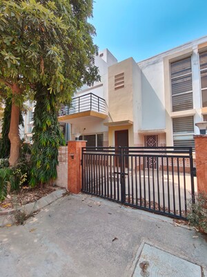 1 BHK Villa For Sale in BPTP Parklands Villa, Sector 88