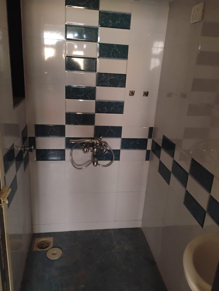 Bathroom, sahara-reliable-shreejee-empire 1 Bedroom 550 Sq.Ft. Apartment In Nalasopara West Palghar 8532881