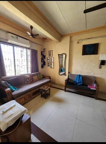 2 BHK Apartment For Rent in Skylark CHS, Andheri West
