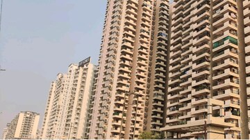 3 BHK Apartment For Sale in Gaur City 2 - 14th Avenue, Sector 16c Greater Noida