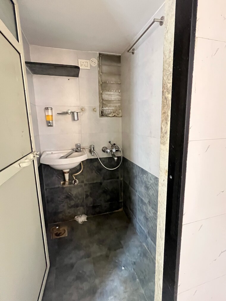 Bathroom, seven-apna-ghar-phase-2-plot-b 1 Bedroom 360 Sq.Ft. Apartment In Hatkesh Udhog Nagar Thane 8533068