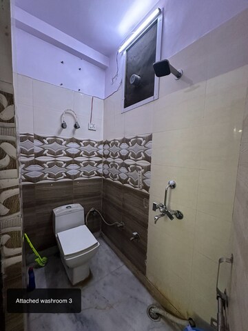 Master Bedroom in 3 BHK Builder Floor at Surajmal Vihar – for Rent