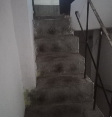 Staircase in 2 BHK Villa at Aliganj – for Rent