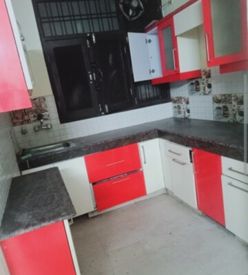 Kitchen in 2 BHK Apartment at Eldeco Luxa, Sitapur Road – for Rent