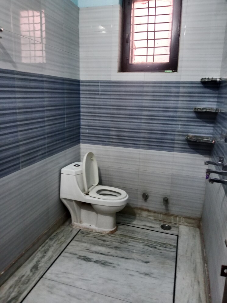 Bathroom, sector 18 2.5 Bedroom 1352 Sq.Ft. Independent House In Sector 18 Panipat 8533165