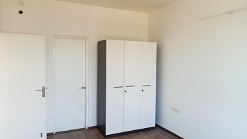 2 BHK Apartment For Rent in Godrej Aqua, International Airport Road