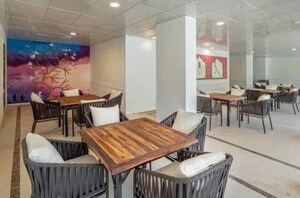 Room in 3 BHK Apartment at DLF The Skycourt, Sector 86 – for Sale