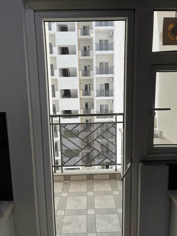 Balcony, central-park-flower-valley-aqua-front-towers 3 Bedroom 1789 Sq.Ft. Apartment In Sohna Sector 33 Gurgaon 8533392