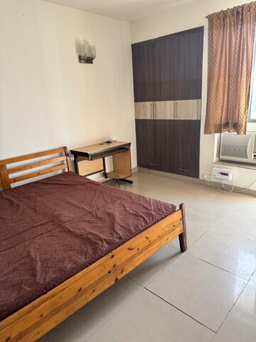 Bedroom in 2 BHK Apartment at Unitech Uniworld Gardens, Sector 47 – for Rent