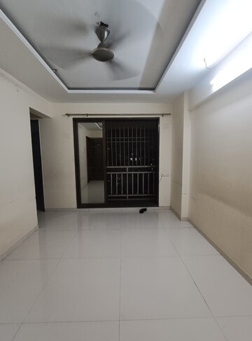 1 BHK Apartment For Rent in Kopar Khairane