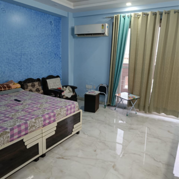 Bedroom in 3.5 BHK Villa at Sector 21 – for Rent