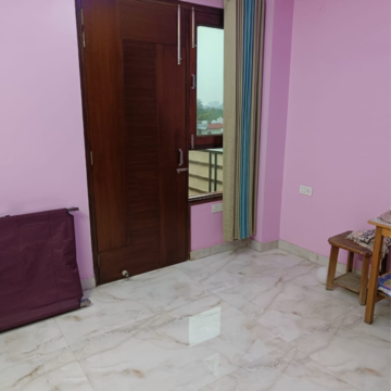 Room in 3.5 BHK Villa at Sector 21 – for Rent