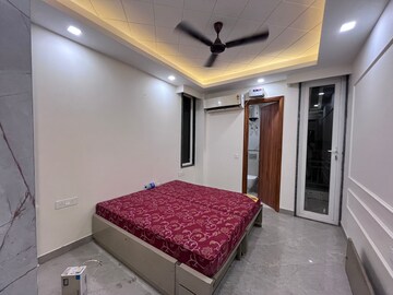 Bedroom in 2 BHK Builder Floor at Sector 51 – for Rent