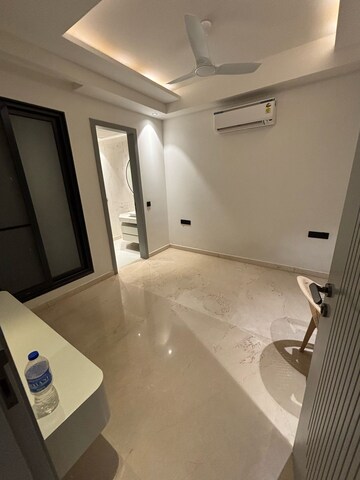Master Bedroom in 5 BHK Builder Floor at Sector 51 – for Rent