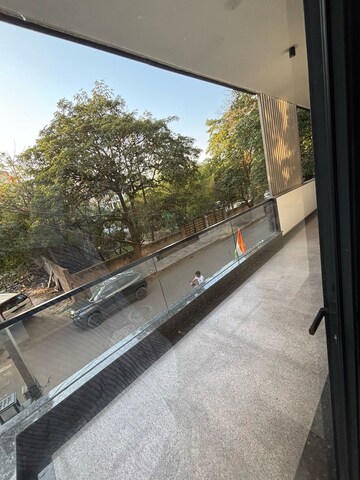 Balcony in 5 BHK Builder Floor at Sector 51 – for Rent