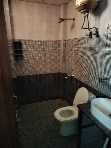 2 BHK Builder Floor For Rent in Sushant Lok 3, Sector 57