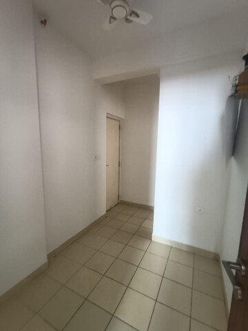 Room in 3 BHK Apartment at Prestige Misty Waters, Hebbal – for Sale