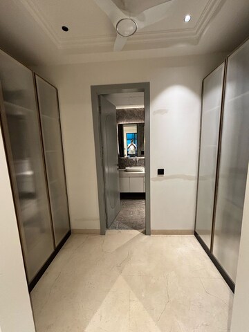 Building Lobby in 3 BHK Builder Floor at Sector 46 – for Rent