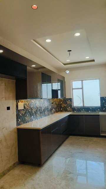 Kitchen in 4 BHK Builder Floor at BPTP District 3, Sector 85 – for Rent