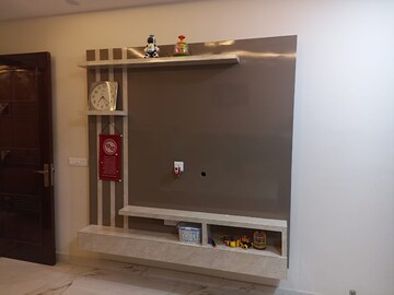 Room in 2 BHK Apartment at Spire Wood, Sector 46 – for Rent