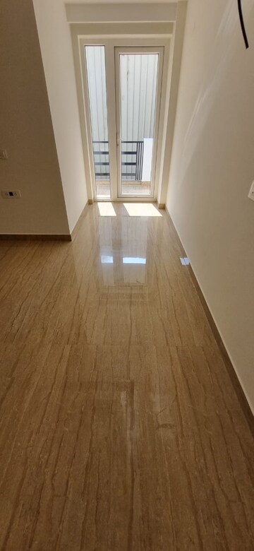 Building Lobby in 3 BHK Builder Floor at Sector 46 – for Rent