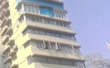 2 BHK Apartment For Sale in Malabar Hill