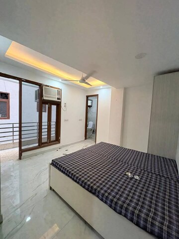 Bedroom in 1 BHK Apartment at Saket – for Rent