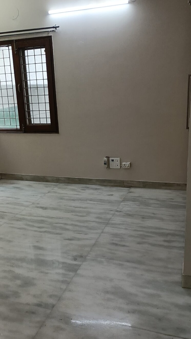 Room, vasant vihar 4 Bedroom 400 Sq.Yd. Builder Floor In Vasant Vihar Delhi 8534061