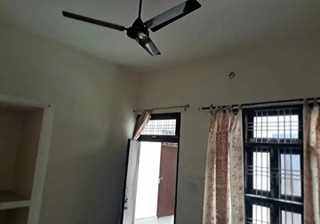 1 BHK Villa For Rent in Vikas Nagar