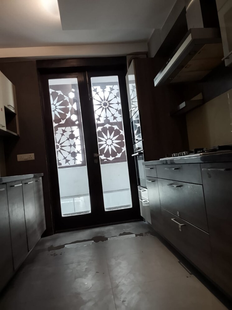 Kitchen, vasant vihar 3.5 Bedroom 400 Sq.Yd. Builder Floor In Vasant Vihar Delhi 8534168