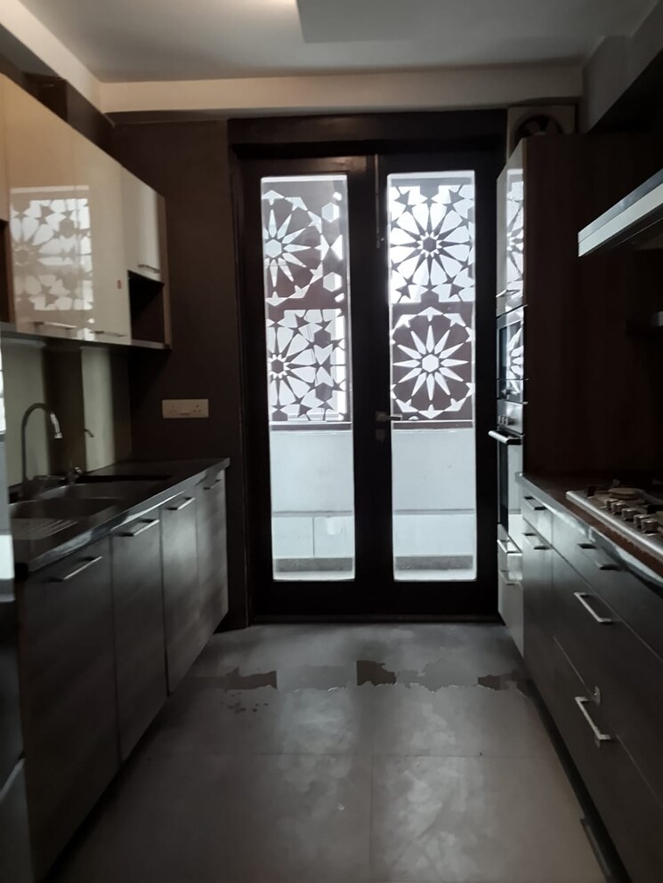 Kitchen, vasant vihar 3.5 Bedroom 400 Sq.Yd. Builder Floor In Vasant Vihar Delhi 8534168