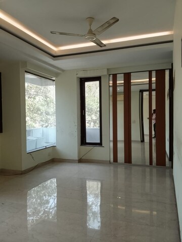 Room in 3.5 BHK Builder Floor at Vasant Vihar – for Rent