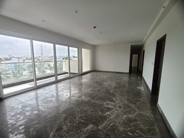 Parking in 3 BHK Apartment at Prestige Fairfield, Rmv 2nd Stage – for Sale