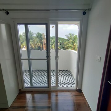 Room in 3 BHK Apartment at Trendsquare Ortus Apartment, Hebbal – for Rent
