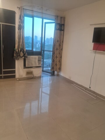 2 BHK Apartment For Sale in Unitech Uniworld Gardens, Sector 47