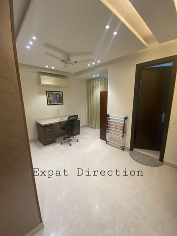 Team Area in 3 BHK Builder Floor at Anand Niketan – for Rent